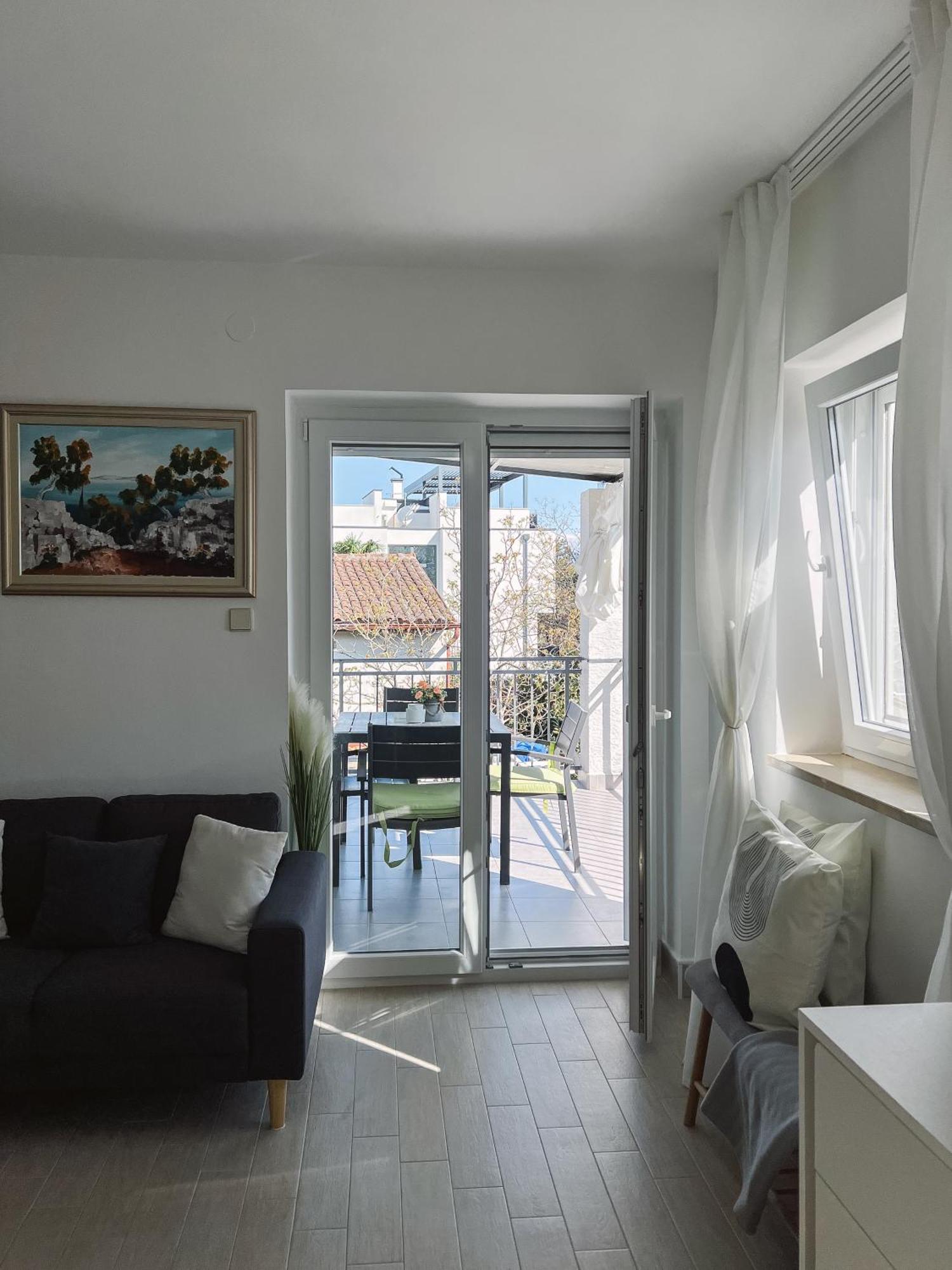 Modern Apartment In The Heart Of Njivice Exterior photo